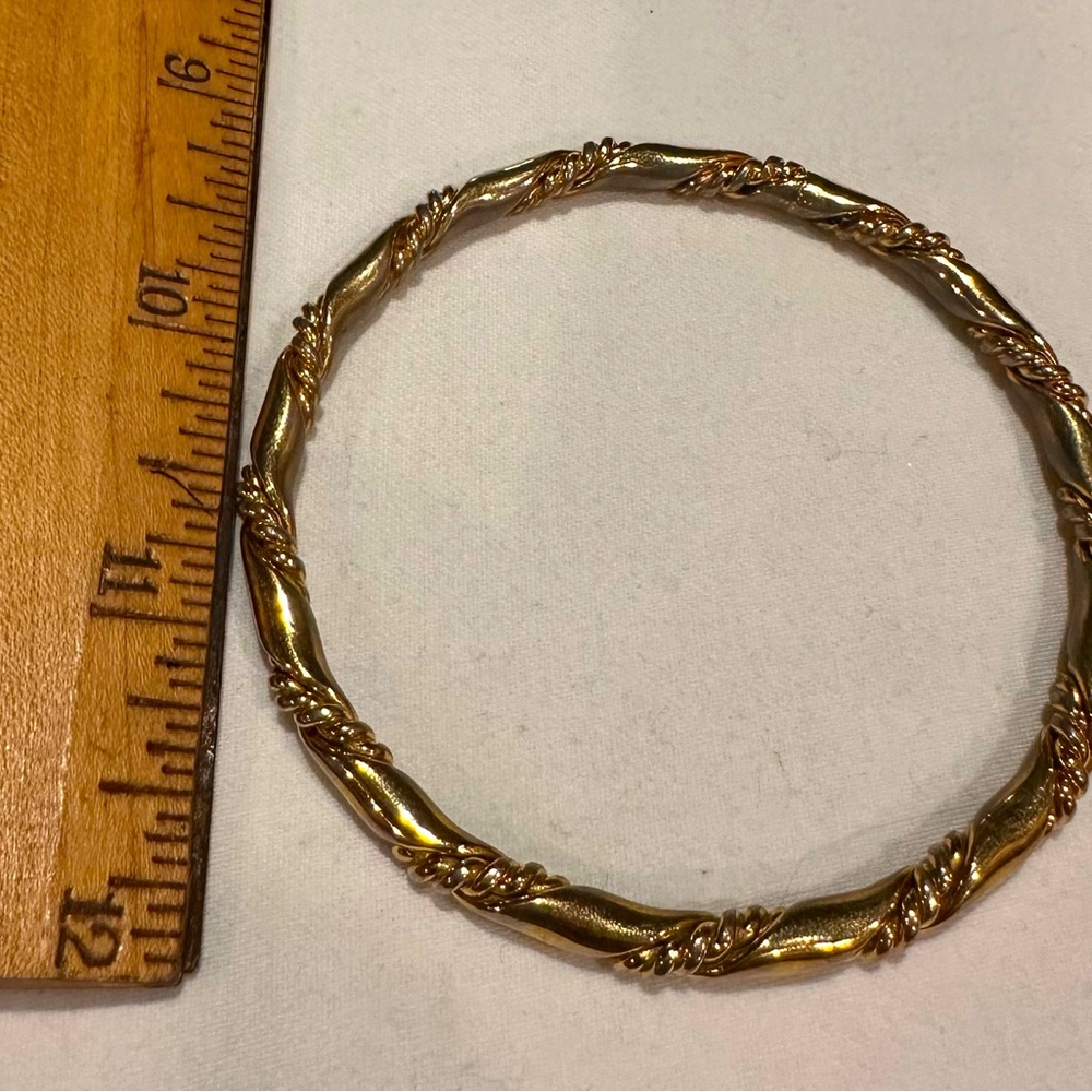 Goldtone‎ Bracelet with Delicate Rope Design